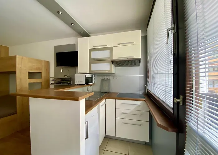 Essreithweg By Jara Kaprun